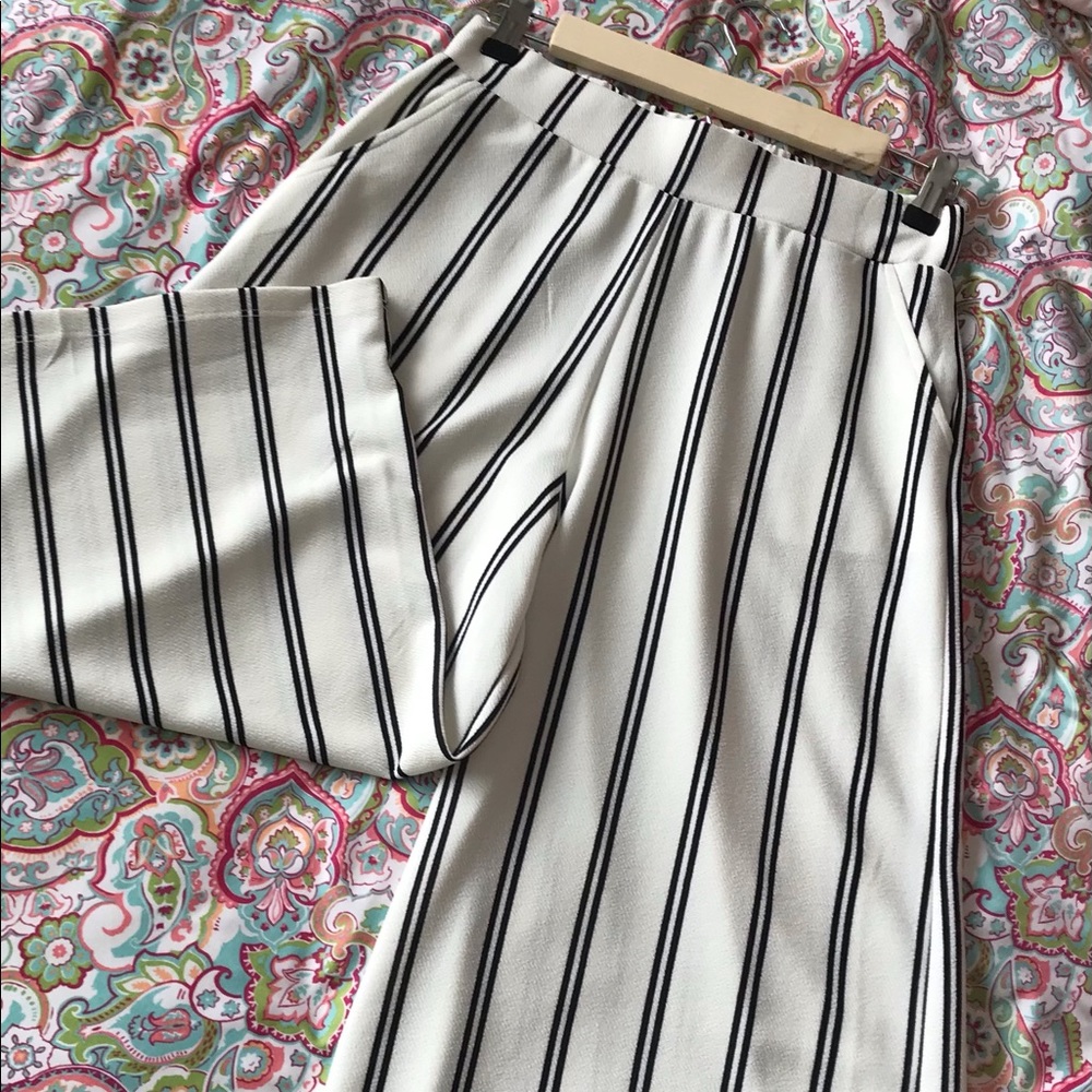 Wide Leg Capris